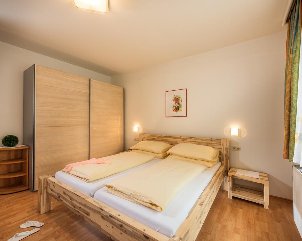ホテル アルペンホフ バート・ホーフガシュタイン 部屋 写真